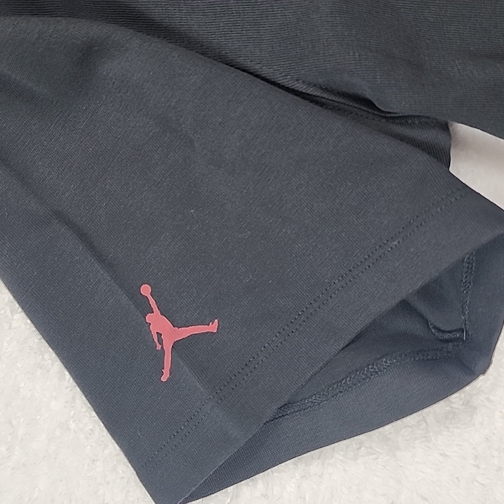 Nike Air Jordan Heritage Logo Short Sleeve Loose Fit Black Tee Shirt Brand New - Picture 11 of 13